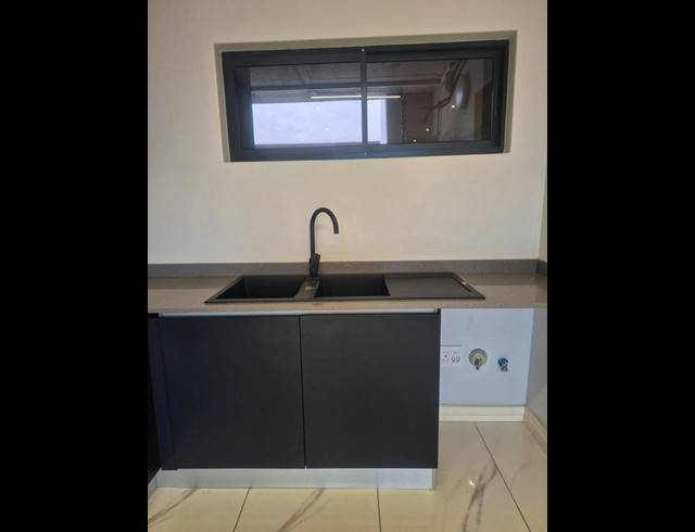 2 BEDROOM APARTMENT FOR SALE IN WINDERMERE